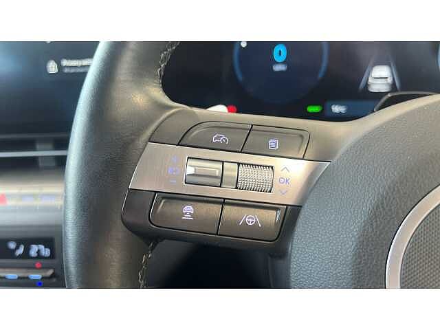 Hyundai KONA KONA 160kW Advance 65kWh 5dr Auto SILVER