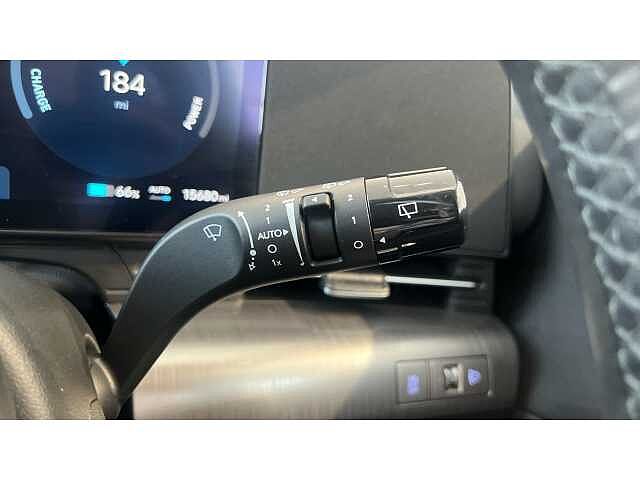 Hyundai KONA KONA 160kW Advance 65kWh 5dr Auto SILVER