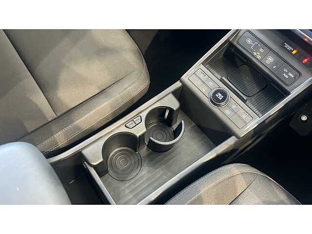 Hyundai KONA KONA 160kW Advance 65kWh 5dr Auto SILVER