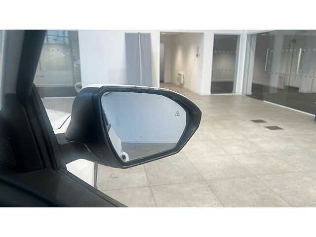 Hyundai TUCSON Tucson 1.6T Hybrid 215ps Advance AU Atlas White