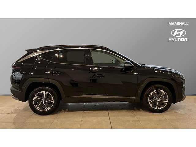 Hyundai TUCSON Tucson 1.6T Hybrid 215ps Advance AU Abyss Black