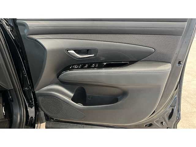 Hyundai TUCSON Tucson 1.6T Hybrid 215ps Advance AU Abyss Black