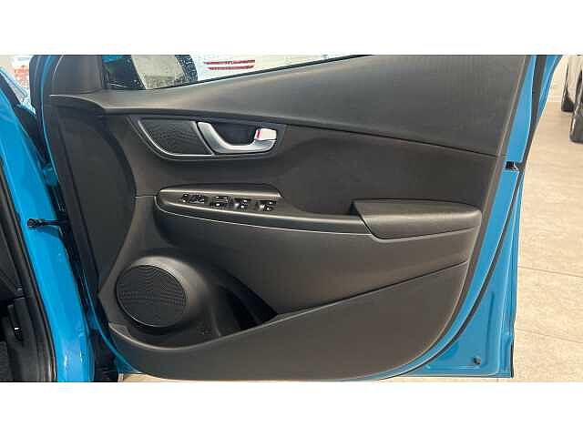 Hyundai KONA KONA 1.6 GDi Hybrid SE Connect 5dr DCT BLUE