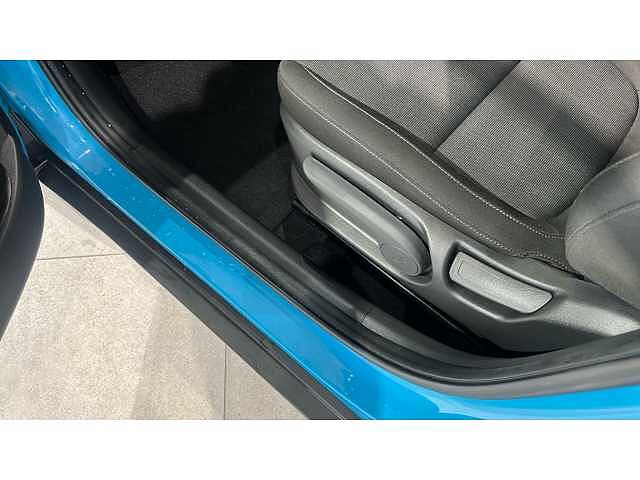 Hyundai KONA KONA 1.6 GDi Hybrid SE Connect 5dr DCT BLUE