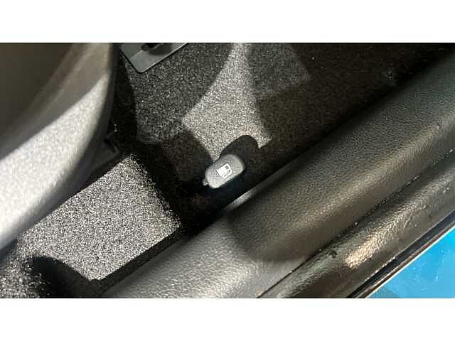 Hyundai KONA KONA 1.6 GDi Hybrid SE Connect 5dr DCT BLUE