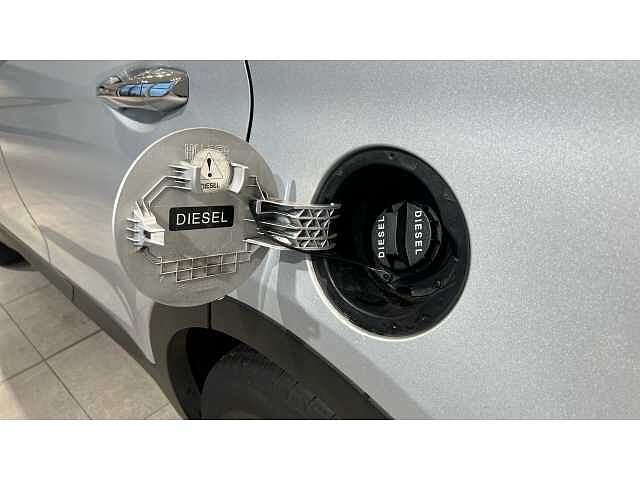 Hyundai SANTA FE SANTA FE 2.2 CRDi Blue Drive Premium 5dr Auto [7 Seats] SILVER