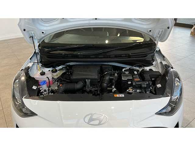 Hyundai I10 I10 1.2 [79] Advance 5dr Auto [Nav] Atlas White