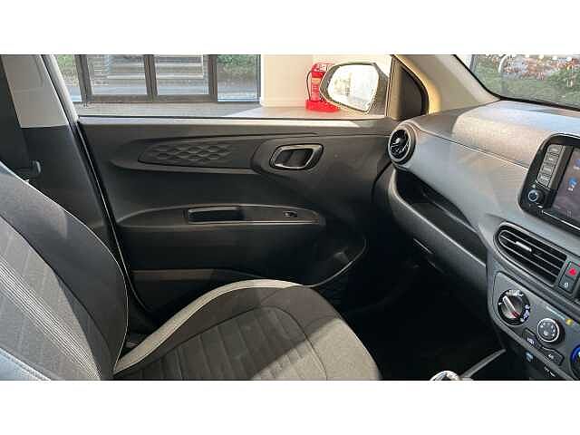 Hyundai I10 I10 1.2 [79] Advance 5dr Auto [Nav] Atlas White