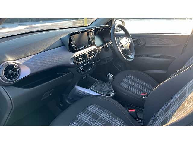 Hyundai i10 I10 1.2 [79] Premium 5dr Auto [Nav]