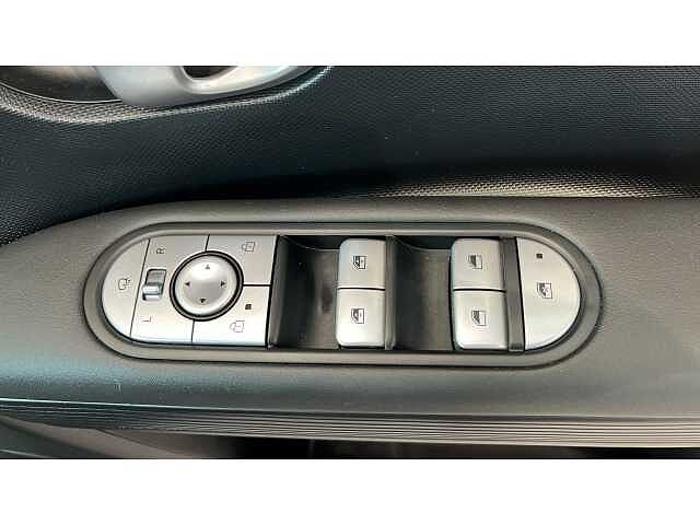 Hyundai IONIQ 5 IONIQ 5 125kW SE Connect 58 kWh 5dr Auto Black