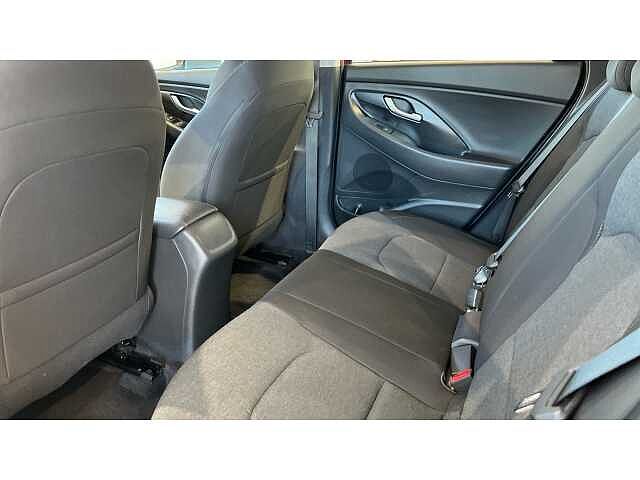 Hyundai I30 I30 1.0T GDi SE Connect 5dr RED