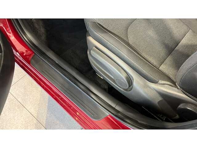 Hyundai I30 I30 1.0T GDi SE Connect 5dr RED