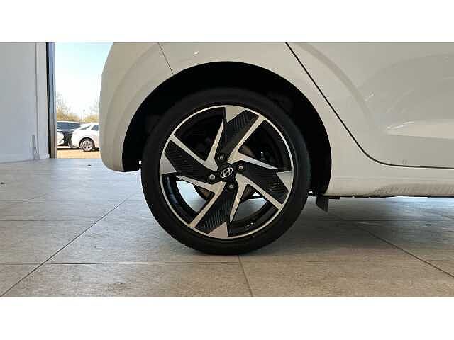 Hyundai I10 I10 1.2 MPi Premium 5dr Auto WHITE