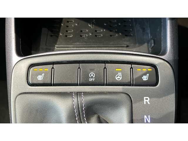 Hyundai I10 I10 1.2 MPi Premium 5dr Auto WHITE