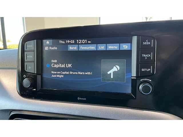 Hyundai I10 I10 1.2 MPi Premium 5dr Auto WHITE