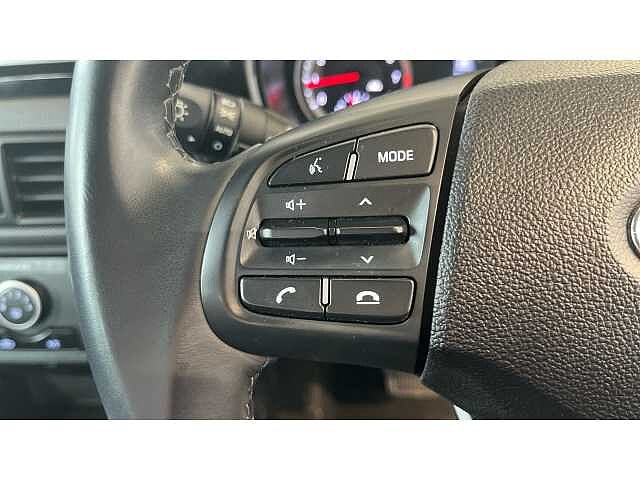 Hyundai I10 I10 1.0 MPi SE Connect 5dr Auto Red