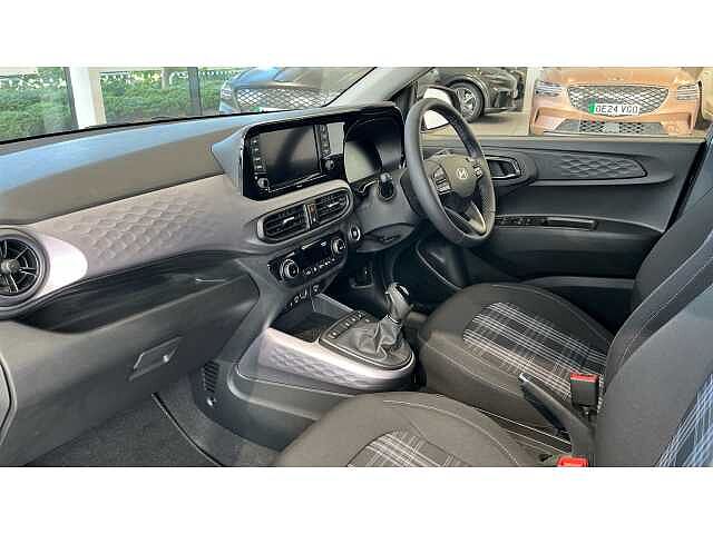 Hyundai i10 i10 5Dr HAT 1.2 MPi 79ps Premium NAV AU