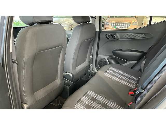 Hyundai i10 i10 5Dr HAT 1.2 MPi 79ps Premium NAV AU