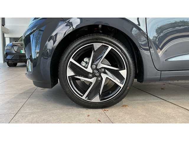 Hyundai i10 i10 5Dr HAT 1.2 MPi 79ps Premium NAV AU
