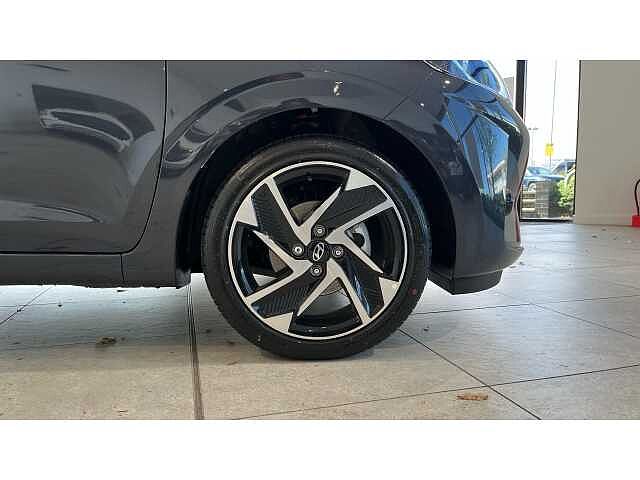 Hyundai i10 i10 5Dr HAT 1.2 MPi 79ps Premium NAV AU