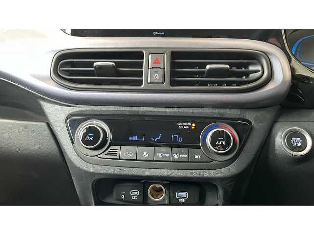 Hyundai i10 i10 5Dr HAT 1.2 MPi 79ps Premium NAV AU