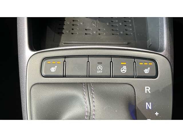 Hyundai i10 i10 5Dr HAT 1.2 MPi 79ps Premium NAV AU