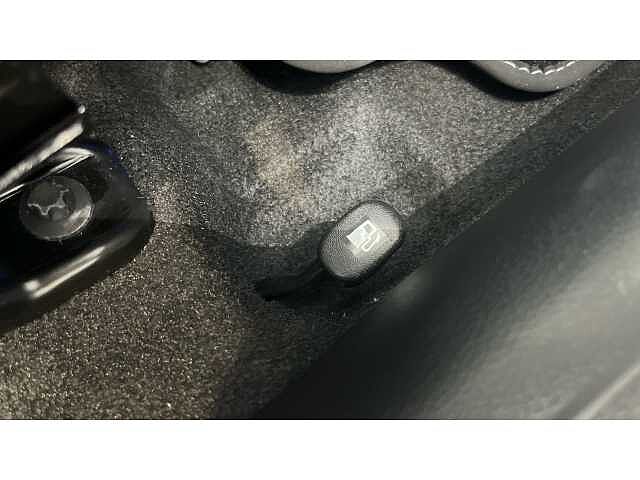 Hyundai i10 i10 5Dr HAT 1.2 MPi 79ps Premium NAV AU