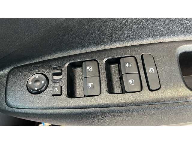 Hyundai i10 i10 5Dr HAT 1.2 MPi 79ps Premium NAV AU