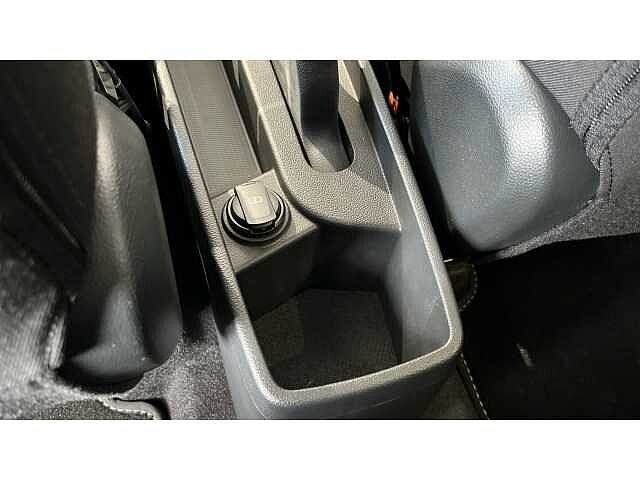 Hyundai i10 i10 5Dr HAT 1.2 MPi 79ps Premium NAV AU