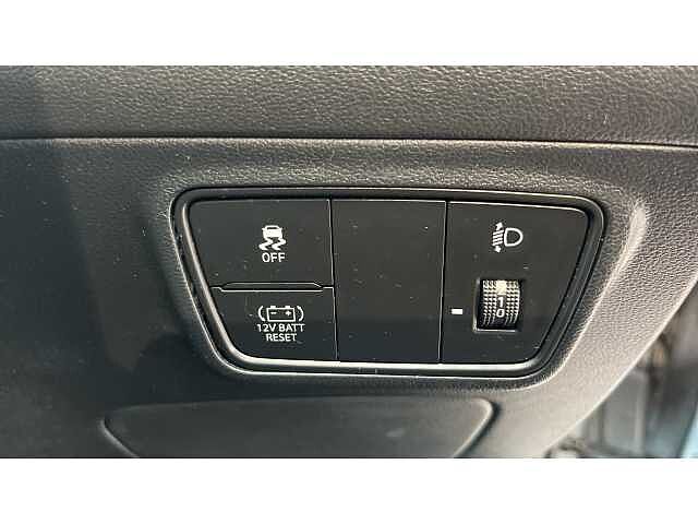 Hyundai TUCSON TUCSON 1.6 TGDi Hybrid 230 Premium 5dr 2WD Auto Silver