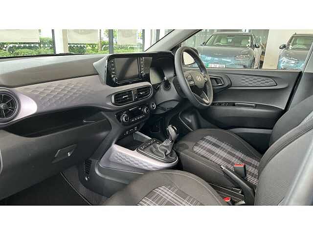 Hyundai i10 i10 5Dr HAT 1.2 MPi 79ps Premium NAV AU