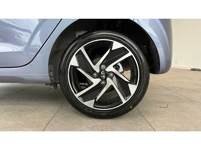Hyundai i10 i10 5Dr HAT 1.2 MPi 79ps Premium NAV AU
