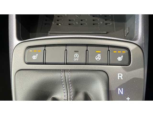 Hyundai i10 i10 5Dr HAT 1.2 MPi 79ps Premium NAV AU