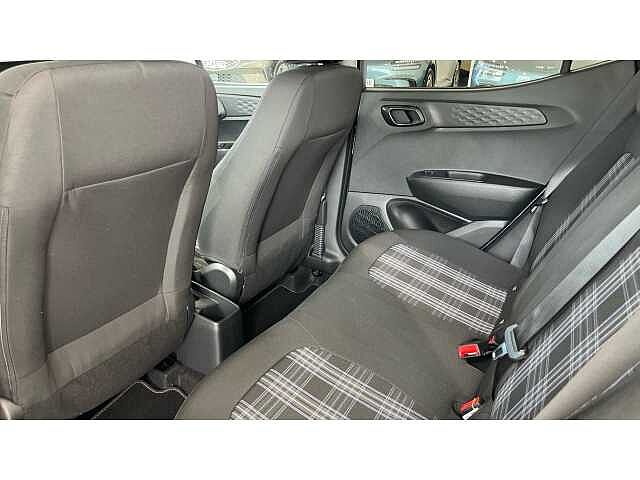 Hyundai I10 i10 5Dr HAT 1.2 MPi 79ps Premium NAV AU Meta Blue