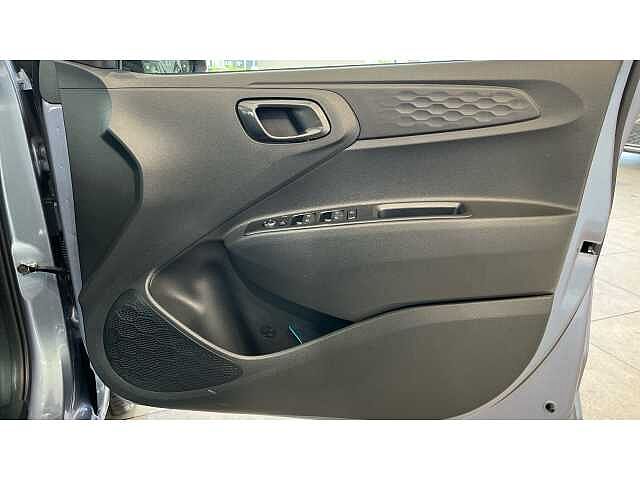 Hyundai I10 i10 5Dr HAT 1.2 MPi 79ps Premium NAV AU Meta Blue