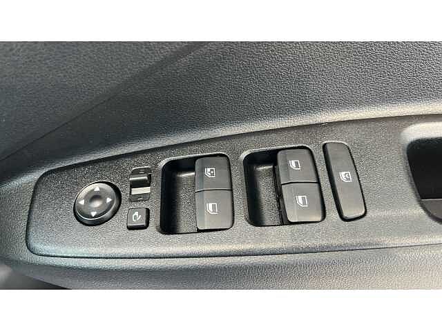 Hyundai I10 i10 5Dr HAT 1.2 MPi 79ps Premium NAV AU Meta Blue