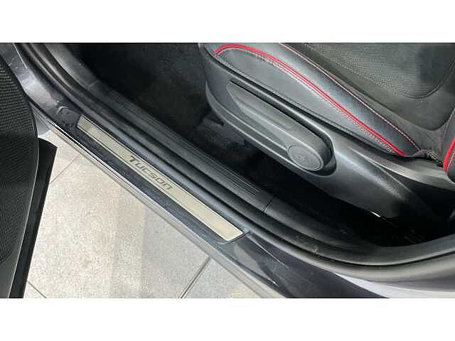 Hyundai TUCSON TUCSON 1.6 TGDi Plug-in Hybrid N Line 5dr 4WD Auto Grey