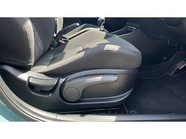Hyundai Bayon Bayon HAT 1.0 T-gdi 90PS Tech Line