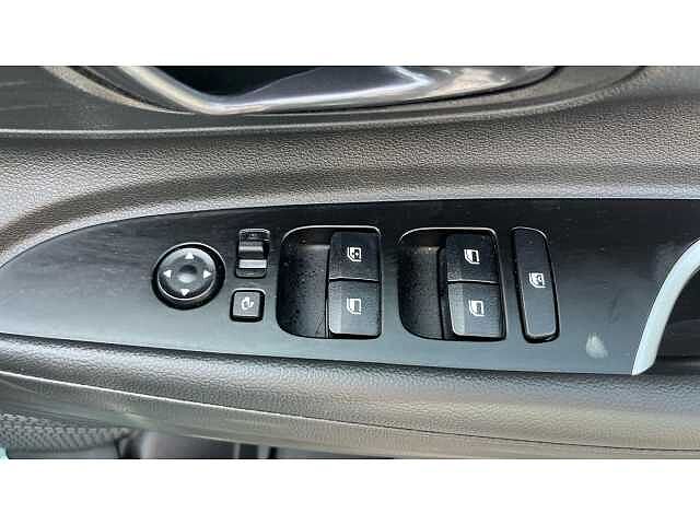 Hyundai Bayon Bayon HAT 1.0 T-gdi 90PS Tech Line