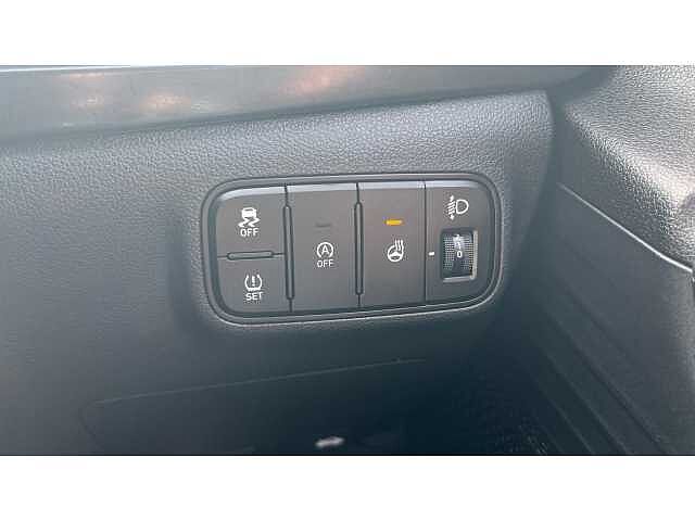 Hyundai Bayon Bayon HAT 1.0 T-gdi 90PS Tech Line