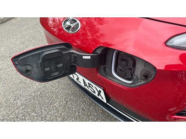 Hyundai KONA KONA 150kW Premium 64kWh 5dr Auto Red