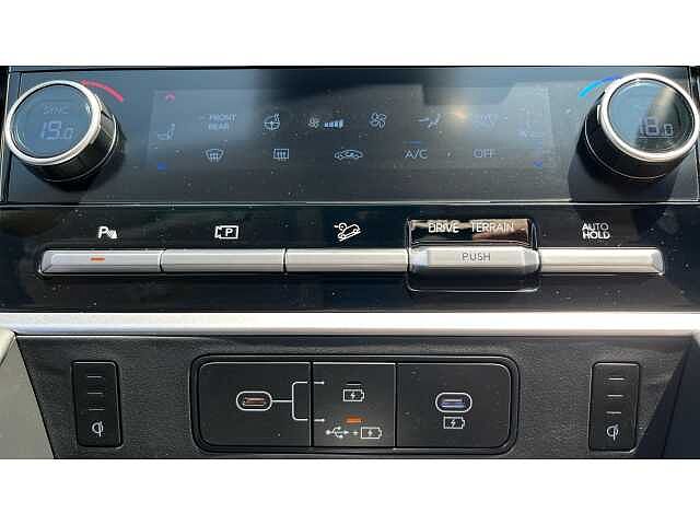 Hyundai Santa Fe Santa FE 7st 1.6TGDi HBD 239 Ultm AU 4WD