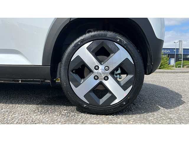Hyundai INSTER INSTER 85kW 02 49kWh 5dr Auto Atlas White