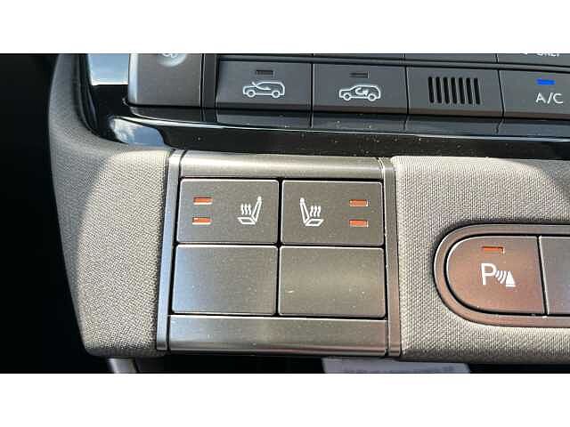 Hyundai INSTER INSTER 85kW 02 49kWh 5dr Auto Atlas White