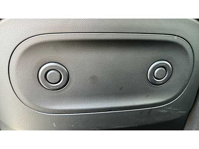 Hyundai INSTER INSTER 85kW 02 49kWh 5dr Auto Atlas White