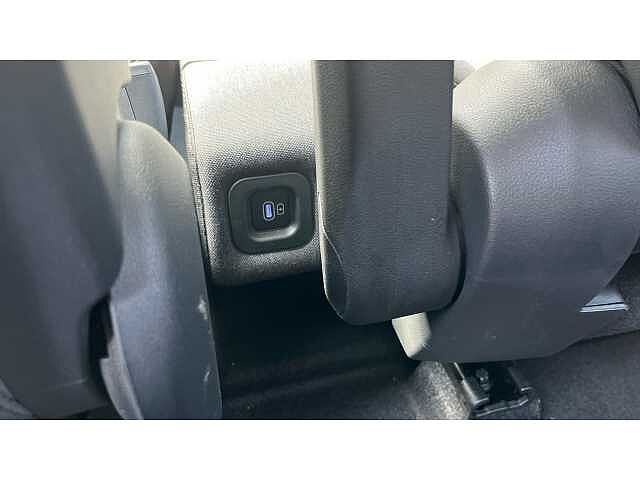 Hyundai INSTER INSTER 85kW 02 49kWh 5dr Auto Atlas White