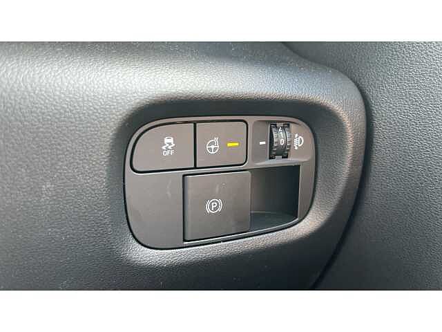 Hyundai INSTER INSTER 85kW 02 49kWh 5dr Auto Atlas White