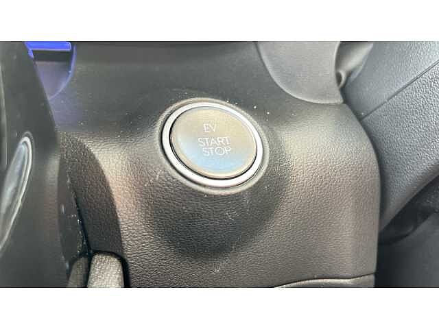 Hyundai INSTER INSTER 85kW 02 49kWh 5dr Auto Atlas White