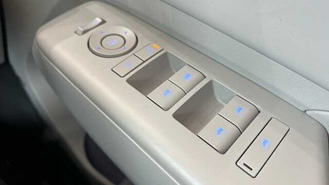 Hyundai Kona 1.6 GDi Hybrid Ultimate 5dr DCT [Lux Pack]