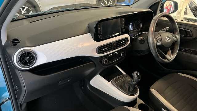 Hyundai i10 1.2 MPi Premium 5dr Auto